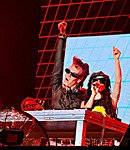 073.jpg